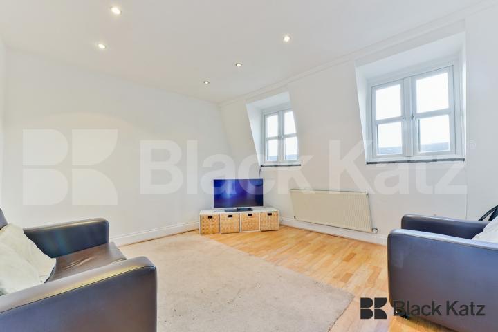Superbly located to numerous amenities and transport links Union Street, Borough